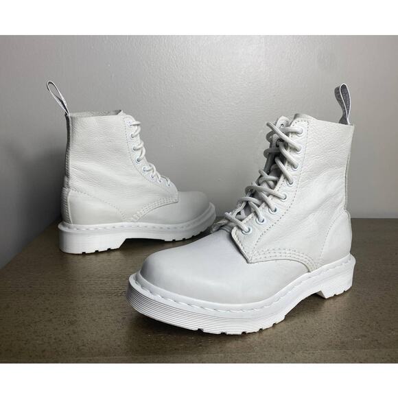 NEW DR MARTENS BOOTS 6 WHITE LEATHER 1460 PASCAL MONOCHROMATIC LACE UP MONO - Picture 1 of 9